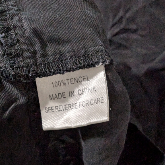 Knot Sisters Open Back Top - US S - Picture 6 of 6